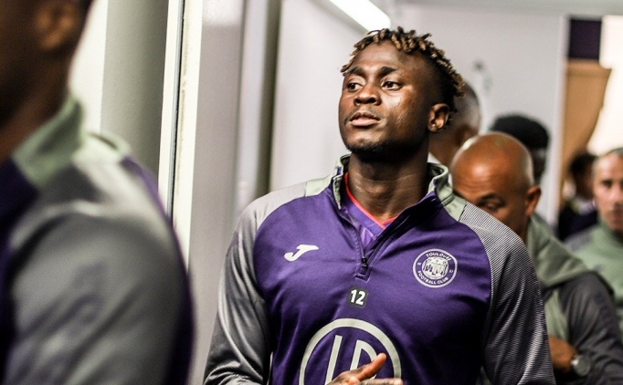 Beşiktaş'ta sol bek için sürpriz aday: Issiaga Sylla!