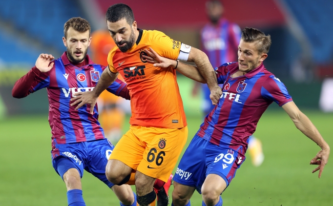 Arda Turan, Trabzonspor'a yine att�!
