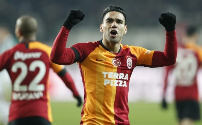 Falcao'ya ar: 'ABD'ye git!'