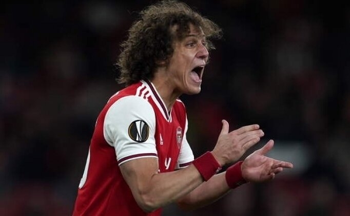 Arsenal'de David Luiz, Dani Ceballos'u yumruklad