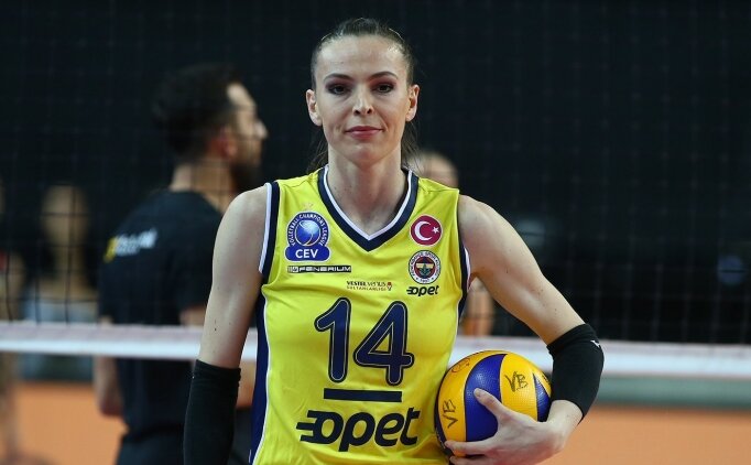 Eda Erdem D�ndar: '13 senedir Fenerbah�e'de mutluyum'