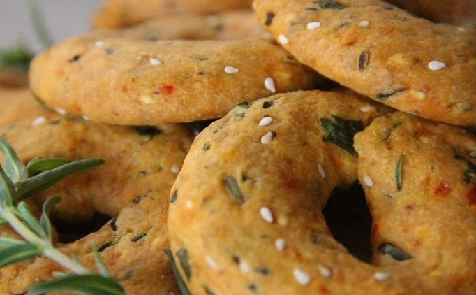 Hatay'da sahur sofralar�n�n y�resel lezzeti 'zahterli k�y kahkesi'