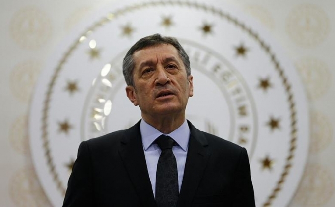 Okullar�n tatil s�resi uzat�lacak m�? Milli E�itim Bakan� a��klad�