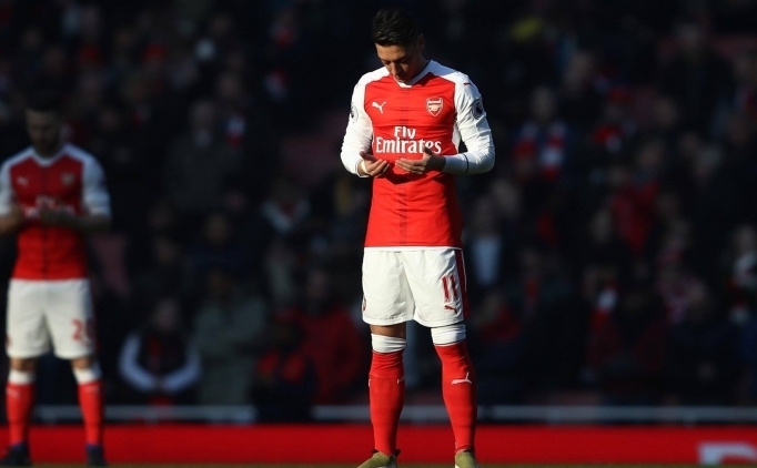 Mesut �zil: 'Arteta ile daha mutluyuz'