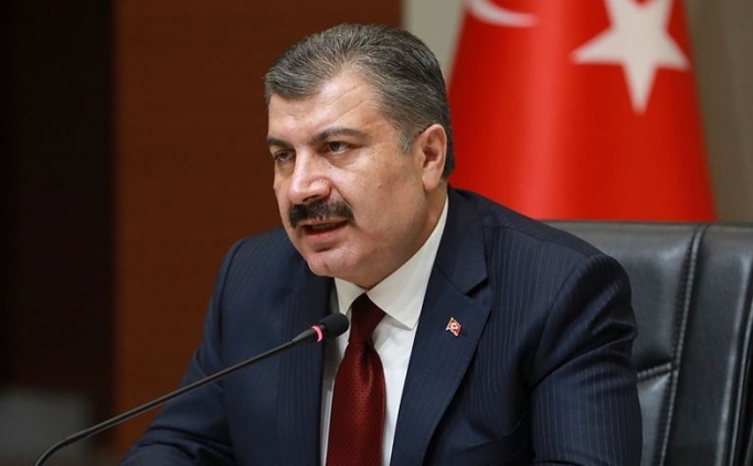 Sa�l�k Bakan� a��klad�! Koronavir�sle m�cadelede vaka say�s� ka�a y�kseldi?