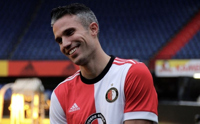 Van Persie'den United itiraf�; 'Gitmeden beni uyard�lar'
