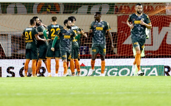 Alanyaspor, evinde bir ba�ka!