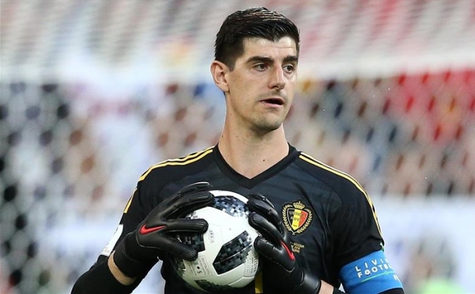 Courtois: 'Barcelona'nn ampiyon ilan edilmesi adil olmaz'