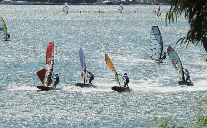 R�zgar s�rf�nde �ampiyonluklara 'pandemi' molas� verdi