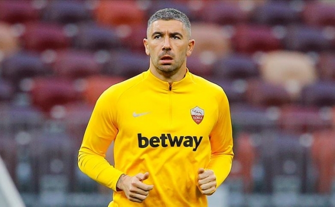 Aleksandar Kolarov, y�netici olmaya haz�rlan�yor