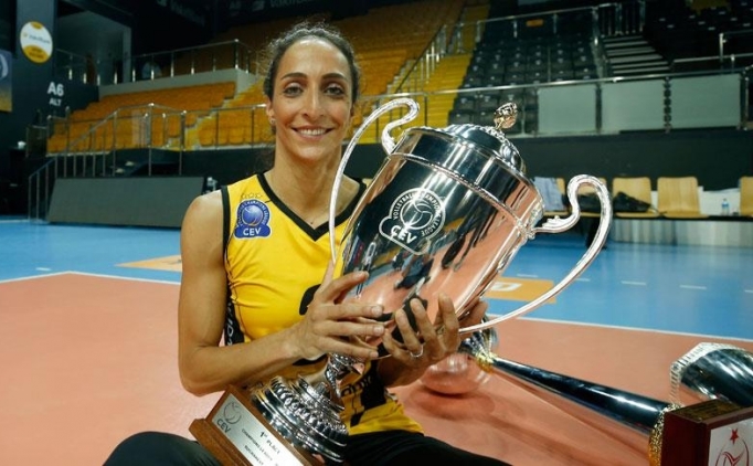 G�zde K�rdar belgeseline ABD'den iki �d�l