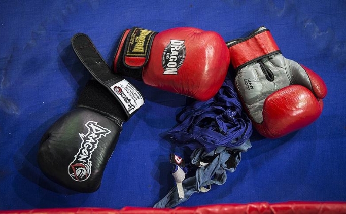 Kick boksun T�rkiye'deki �nc�lerinden Tar�k Solak vefat etti