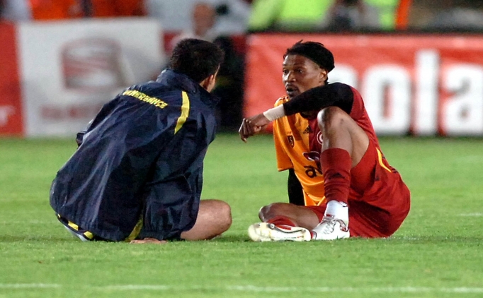 �mit �zat, Rigobert Song ile ne konu�tu�unu a��klad�