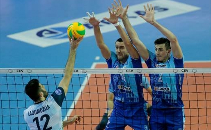 Arkasspor Slovak rakibini rahat ge�ti