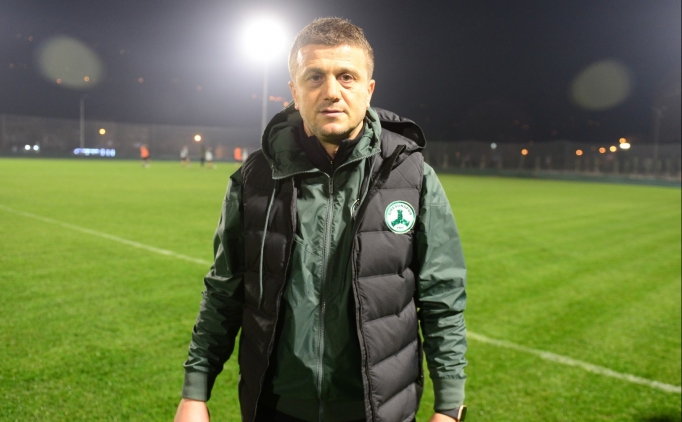 Hakan Kele�: 'Taraftar�m�z bize inans�n'