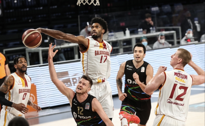 Galatasaray, evinde Alia�a Petkim'e kaybetti