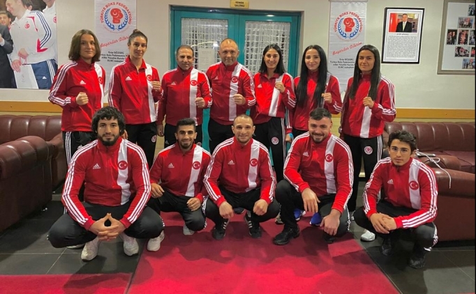 Milli boks�rler Almanya'daki uluslararas� turnuvaya kat�lmak i�in yola ��kt�