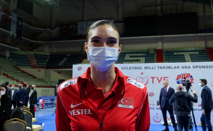 Milli voleybolcu Naz Aydemir Akyol'un gen� jenerasyona inanc� tam