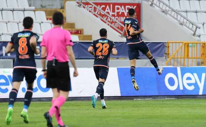 Chadli, Ba�ak�ehir'i suyun �st�ne ��kard�!