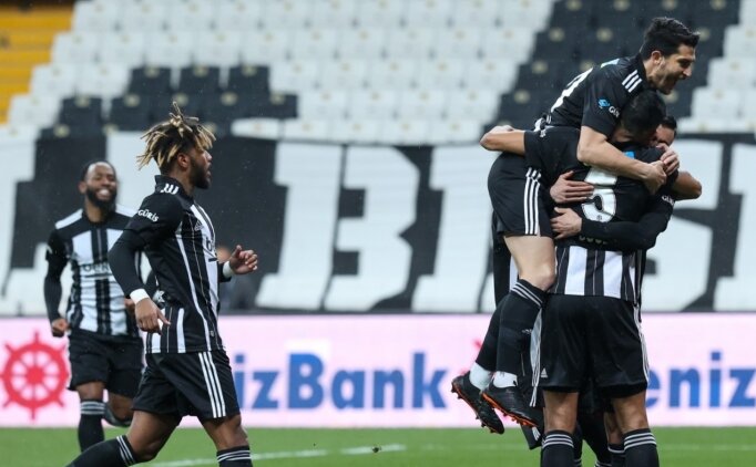 Altay, Be�ikta�'a kucak a�t�