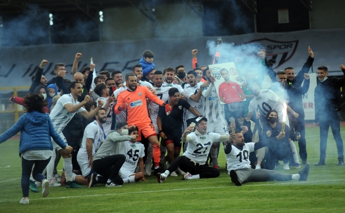 Somaspor'da 2. Lig mutlulu�u