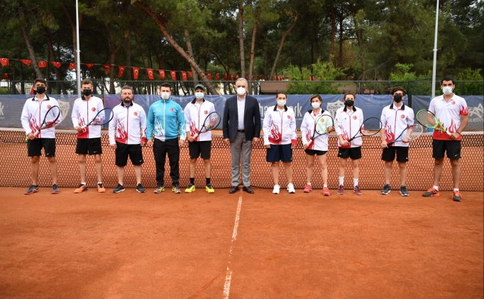 itme Engelliler Tenis Milli Takm, Avrupa ampiyonas hazrlklarn Antalya'da srdryor