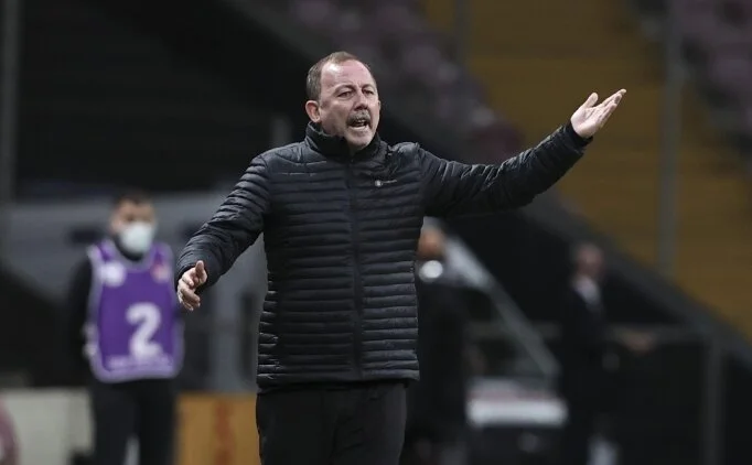 Sinan Vardar: 'Cüneyt Çakır Beşiktaş'ı lime lime doğradı'