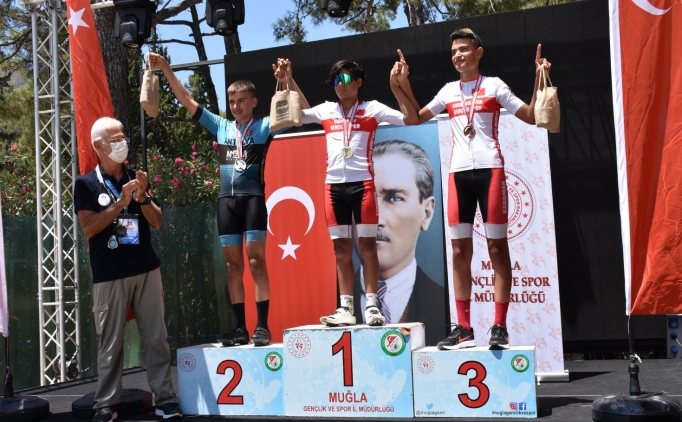 15 Temmuz �ehitlerini Anma Ulusal Bisiklet Yol Yar���, Mu�la'da yap�ld�