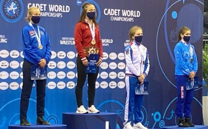 Selvi �lyaso�lu d�nya �ampiyonu!