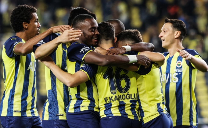 Fenerbahe, Giresunspor'u 2-1'le geti, ilkler yaand