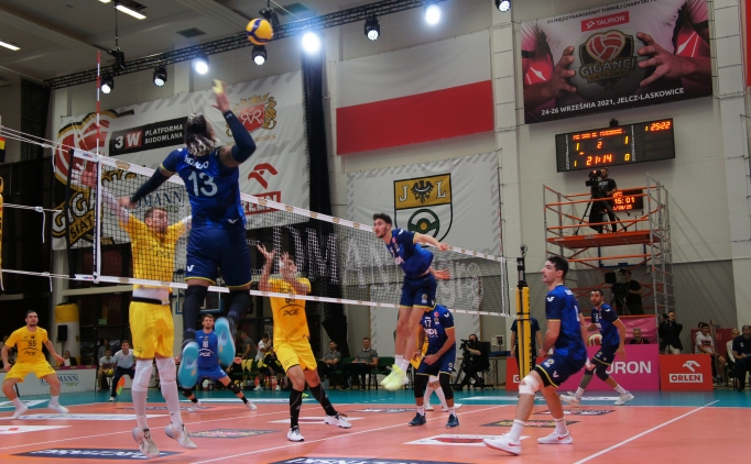 Türkiye-Polonya dostluğunu voleybol pekiştirdi
