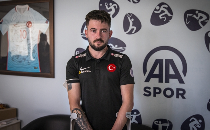 �mer G�lery�z: 'Tek eksi�imiz D�nya Kupas�!'