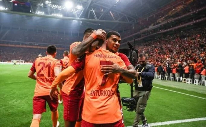 Galatasaray - Altay: �lk 11'ler