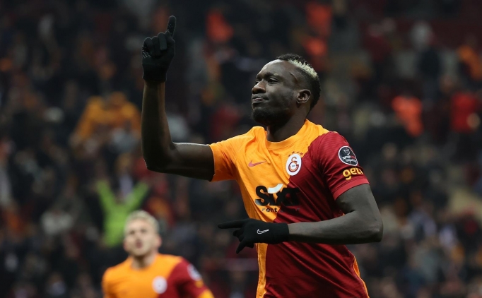 Galatasaray'dan �ift forvetle tek gol!