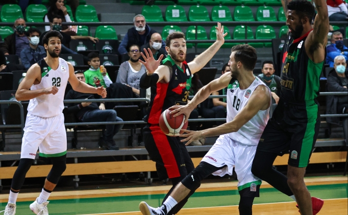 Darafaka evinde Semt 77 Yalovaspor'u yendi