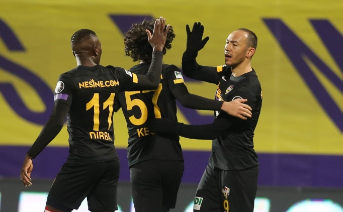 Umut Bulut att� ama Ey�pspor kazanamad�!