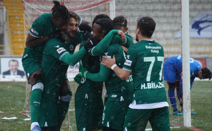 TFF 1. Lig'de 22. haftan�n perdesi a��l�yor