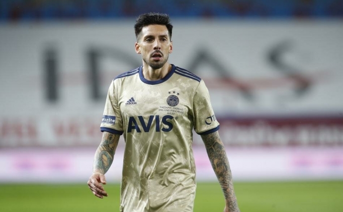 Estudiantes'in gz yine Jose Sosa'da!