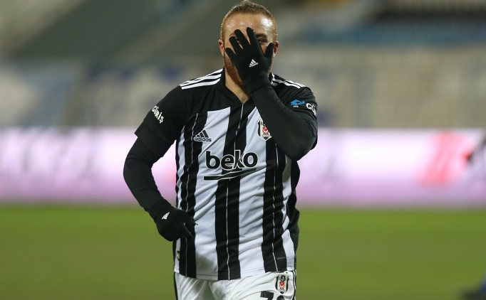 G�khan T�re kariyerinde 2. kez forvet