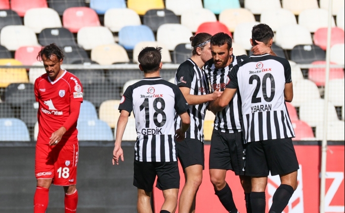 Alt�nordu, kupaya veda etti