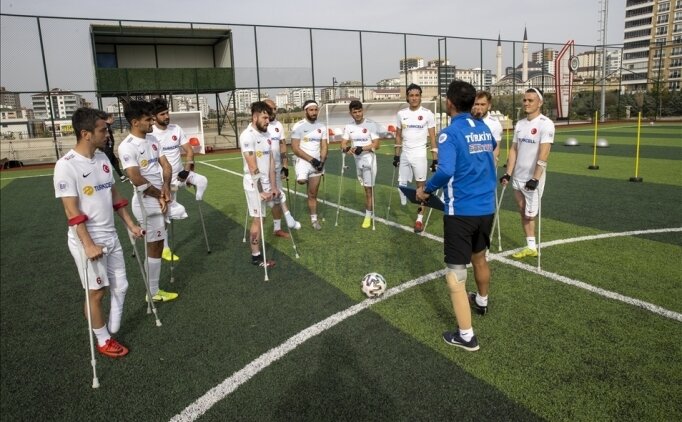 Ampute Futbol Milli Tak�m�'ndan farkl� galibiyet
