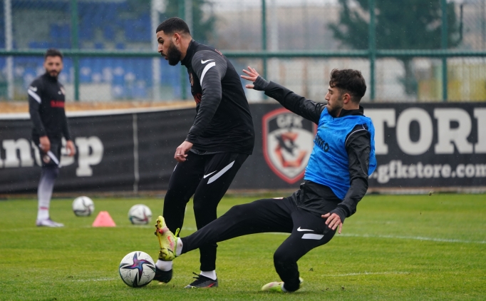 Gaziantep FK'de Fenerbah�e haz�rl�klar� ba�lad�