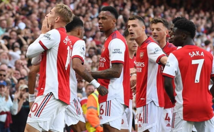 Arsenal iki ma� aran�n ard�ndan kazand�