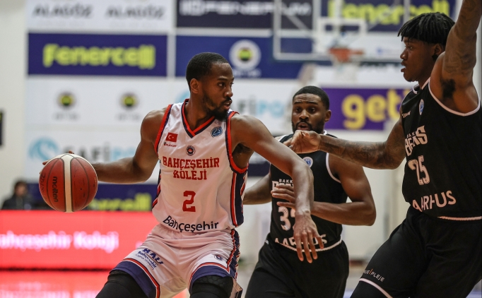 Bah�e�ehir Koleji, Bakken Bears'� eli bo� g�nderdi!