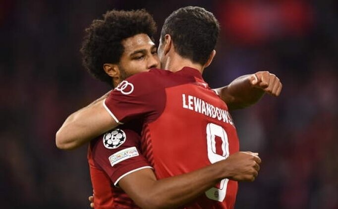 Bayern M�nih - Eintracht Frankfurt ma�� canl� olarak Tuttur'da