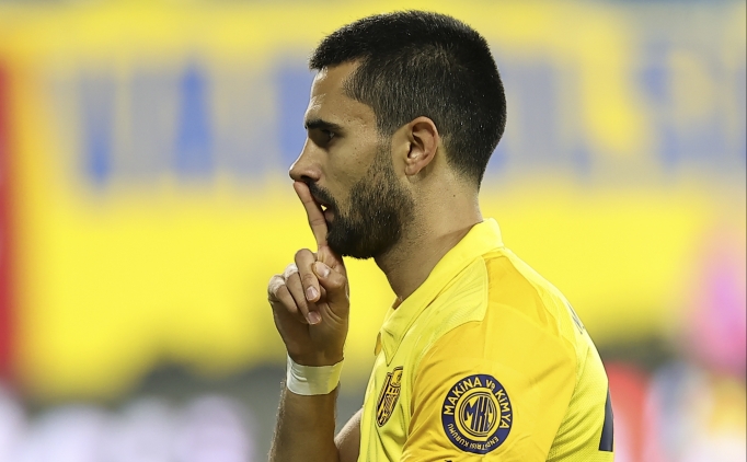 Alper Potuk'tan Fenerbah�e ve yabanc� s�n�r� tepkisi