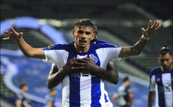 Tiquinho Soares'in yeni adresi Yunanistan!