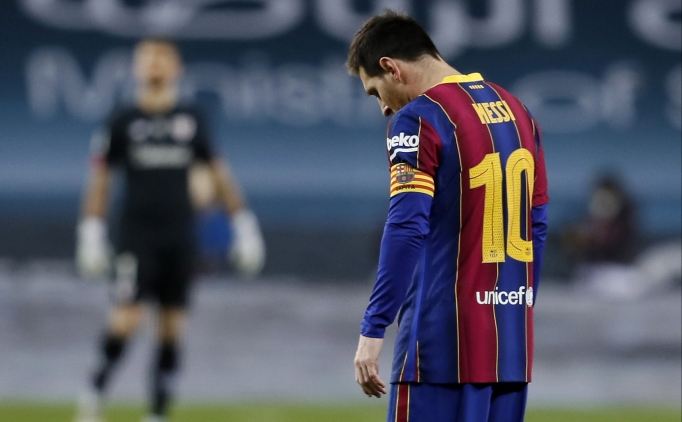 Barcelona, S�per Kupa'y� Bilbao'ya kapt�rd�!