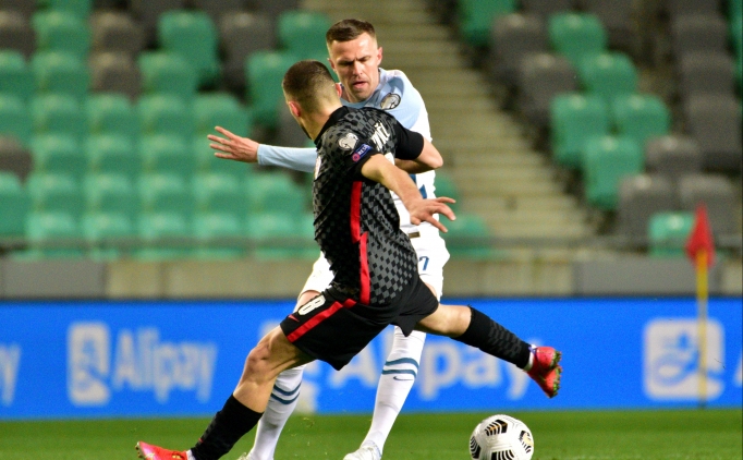 Modric tarihe ge�ti, Vida oynad� ama Slovenya kazand�!