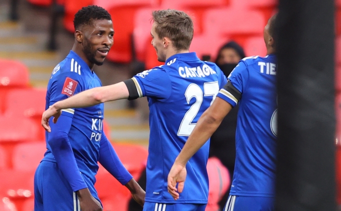 �a�lar S�y�nc� ve Cengiz �nder finalde!